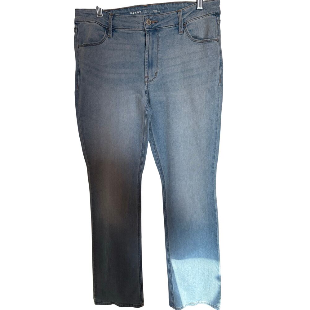 Old Navy mid rise Wow boot cut jeans size 12 long  light wash